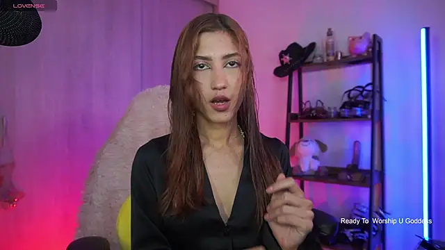 MissKorah online show from 07.12.26