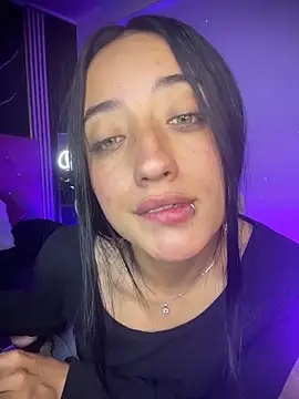 Ady 18 online show from 04.15.26