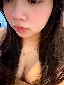 Hotellinh12 online show from 10.19.25