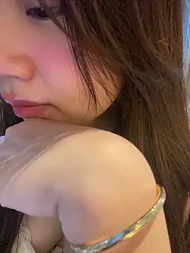 Hotellinh12 online show from 02.04.26