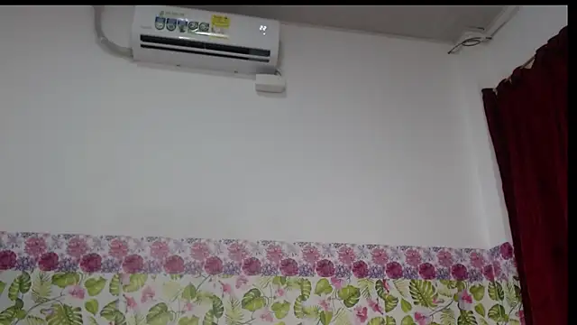 Watagatapitusberry1 online show from 01.15.25