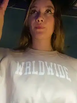 MaryDeniro online show from 03.15.25