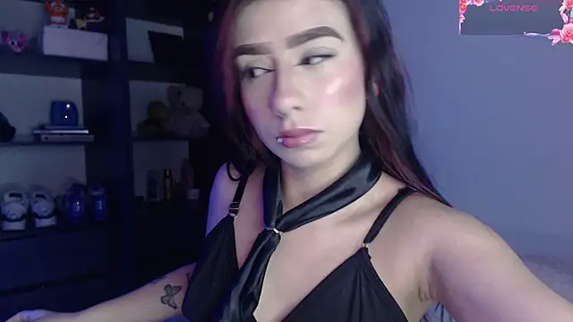 Snapshot of Your_rosalie chatting on 10.25.25 Your rosalie online show from 10.25.25