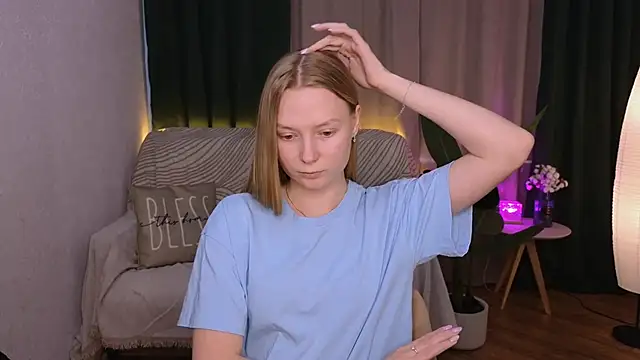 CarolynCohen   online show from 02.23.25