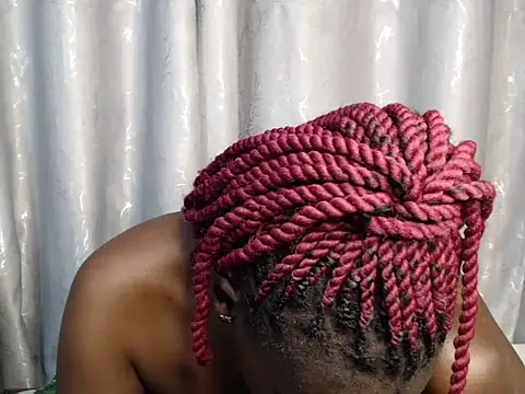 Snapshot of erlyn_misha chatting on 09.14.25 erlyn misha online show from 09.14.25