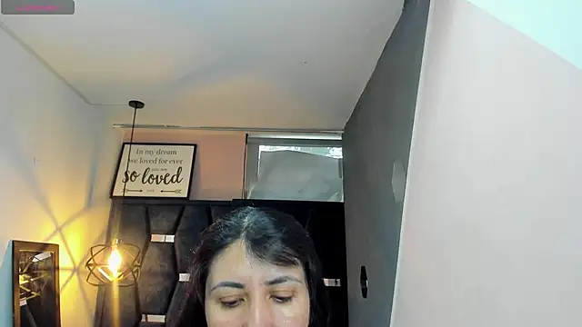 Snapshot of GiaFox_ chatting on 10.11.25 GiaFox online show from 10.11.25