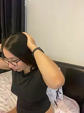 Snapshot of LorenaAnderson chatting on 01.20.25 LorenaAnderson online show from 01.20.25