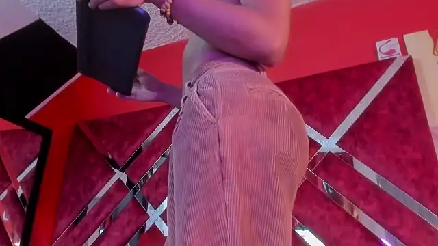 Snapshot of Scarlett_Hot5 chatting on 09.23.25 Scarlett Hot5 online show from 09.23.25