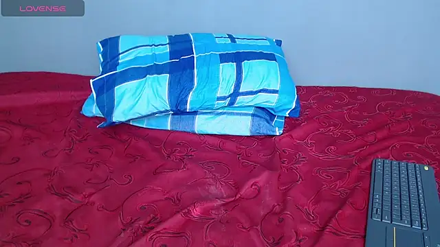 blue violette  online show from 12.29.24