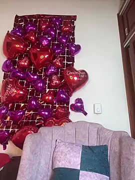 Snapshot of Valentinabaker chatting on 02.28.25 Valentinabaker online show from 02.28.25