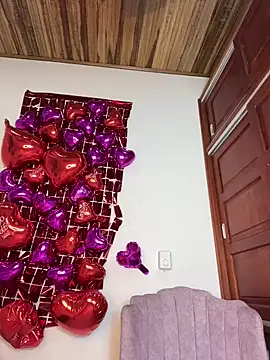 Snapshot of Valentinabaker chatting on 03.20.25 Valentinabaker online show from 03.20.25