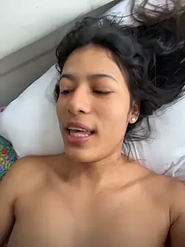 Snapshot of Valentinabaker chatting on 03.29.26 Valentinabaker online show from 03.29.26