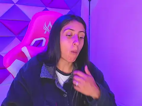 Cameron cutte online show from 12.05.25