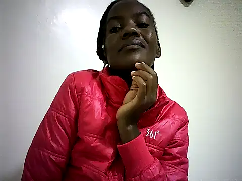 Snapshot of Pierra77 chatting on 10.30.25 Pierra77 online show from 10.30.25