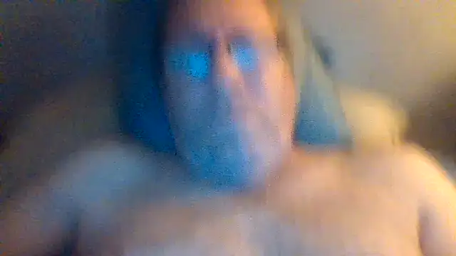 Snapshot of hornyrich69 chatting on 12.22.24 hornyrich69 online show from 12.22.24