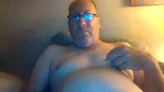 Snapshot of hornyrich69 chatting on 03.07.25 hornyrich69 online show from 03.07.25