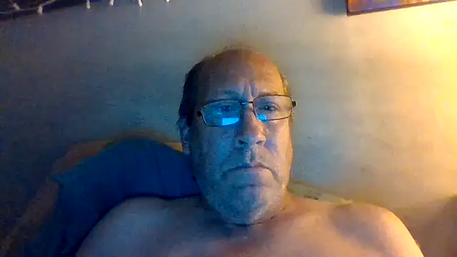 hornyrich69 online show from 04.16.26