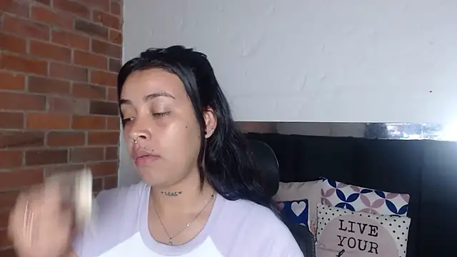 Snapshot of salome__hills1 chatting on 06.11.26 salome hills1 online show from 06.11.26