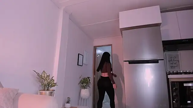 DannaHyde online show from 02.17.25