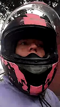 Snapshot of Laura_naughty_ chatting on 01.29.25 Laura naughty online show from 01.29.25