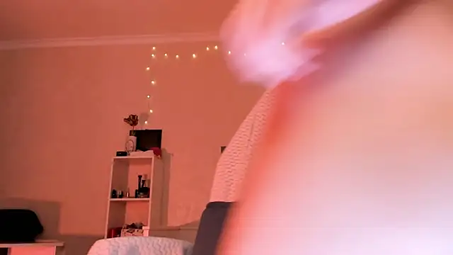 Britney Ross online show from 12.01.25