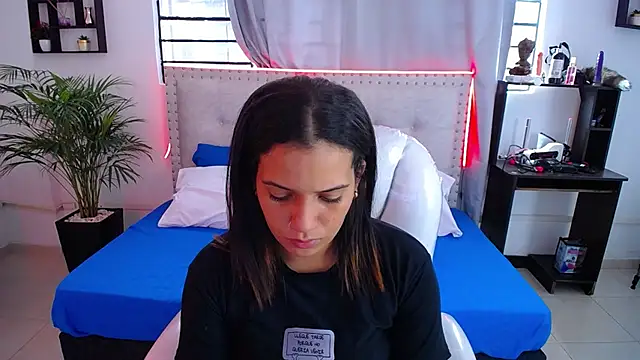 Chiqui milk  online show from 03.12.25