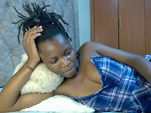 Naughty Girl17 online show from 02.18.25