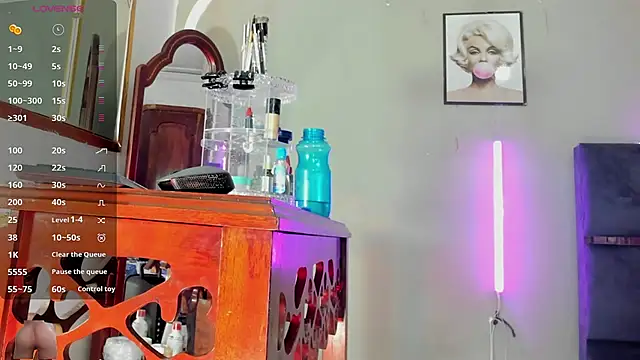 Jimena Grey online show from 01.14.26