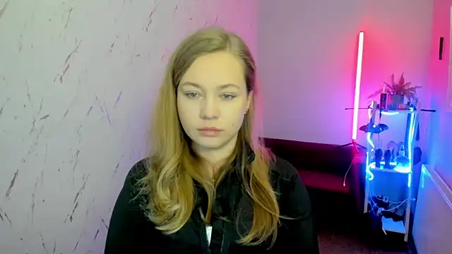 holly xglam online show from 11.30.25