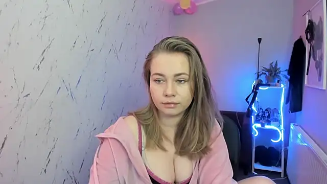 holly xglam online show from 02.09.26