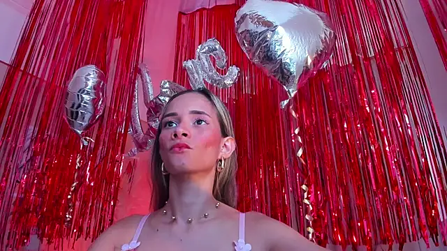 SkiinnyAna online show from 02.15.25