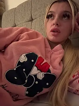 IrishTeenBarbie69 online show from 02.02.25