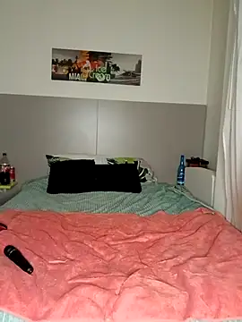 Snapshot of lagazosexy14 chatting on 02.01.25 lagazosexy14 online show from 02.01.25