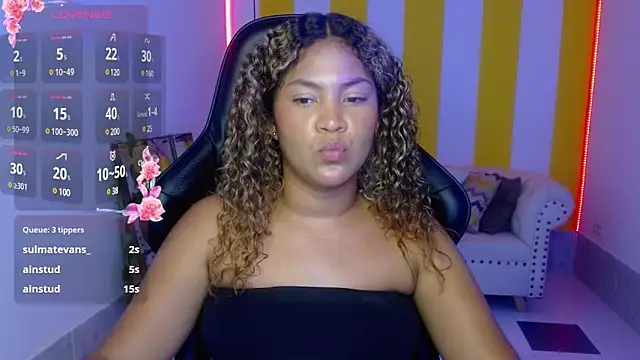 Snapshot of Cristal_War chatting on 01.17.25 Cristal War online show from 01.17.25