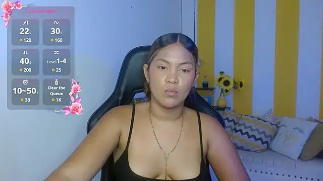 Snapshot of Cristal_War chatting on 01.22.25 Cristal War online show from 01.22.25