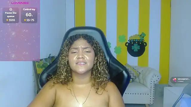 Snapshot of Cristal_War chatting on 03.19.25 Cristal War online show from 03.19.25