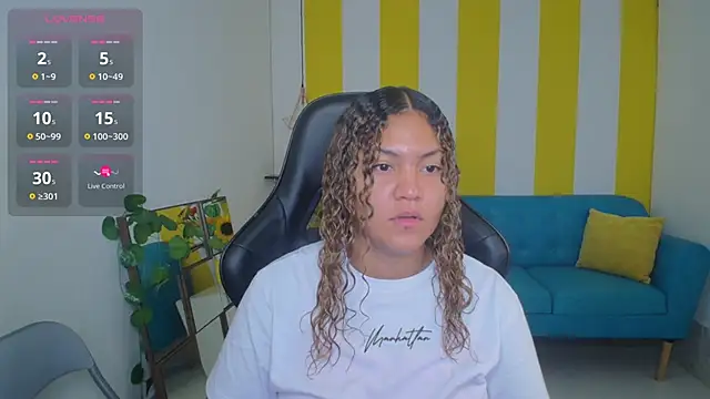 Snapshot of Cristal_War chatting on 09.08.25 Cristal War online show from 09.08.25