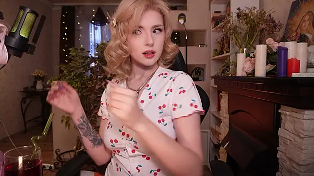 Chriss Fox online show from 03.07.26