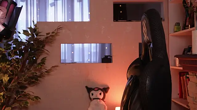 Chriss Fox online show from 04.08.26