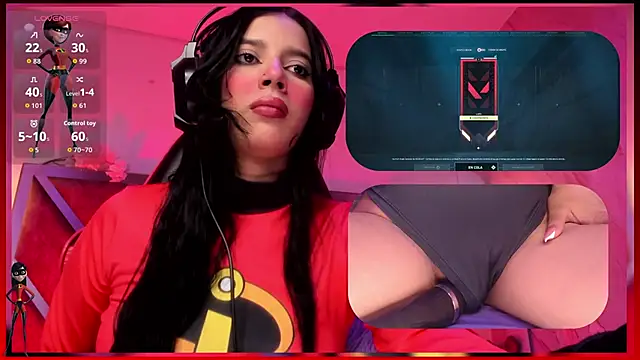 SweetieCloe  online show from 10.19.25