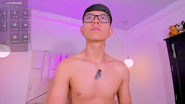 CodyTwink online show from 04.11.26