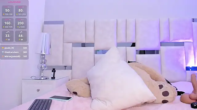 Snapshot of Miagiorgia_ chatting on 02.10.25 Miagiorgia online show from 02.10.25