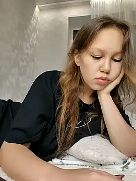 Snapshot of _AnMiss_ chatting on 09.25.25 AnMiss online show from 09.25.25