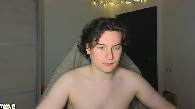 MoreRealAlex online show from 09.28.25