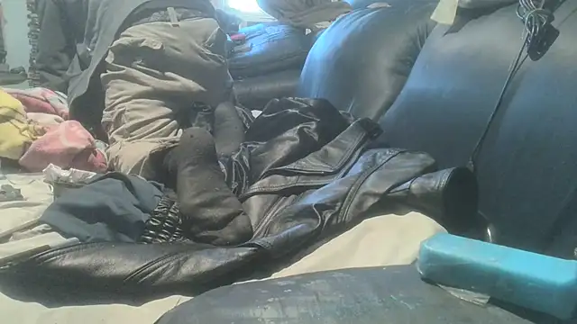 robeaulieu02 online show from 10.26.25