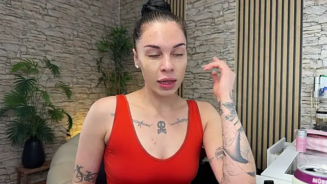 Snapshot of NattyFierros chatting on 02.02.26 NattyFierros online show from 02.02.26