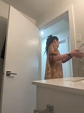 Snapshot of NattyFierros chatting on 02.19.26 NattyFierros online show from 02.19.26