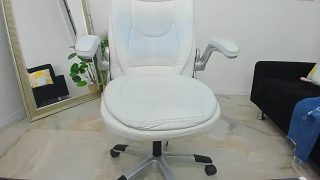 Darya Baby online show from 03.11.25