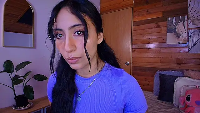 amber curly online show from 04.15.26