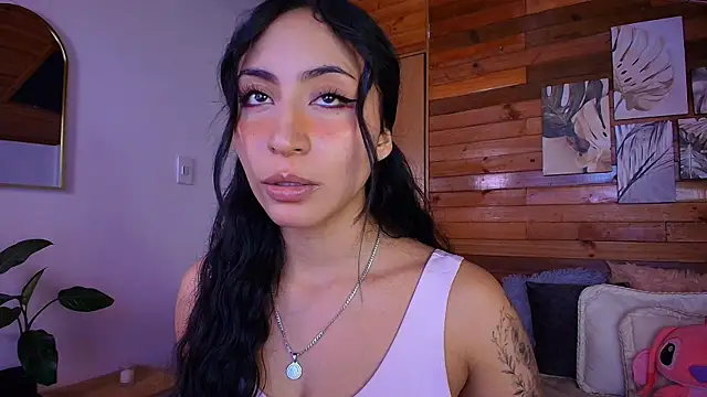 amber curly online show from 04.17.26